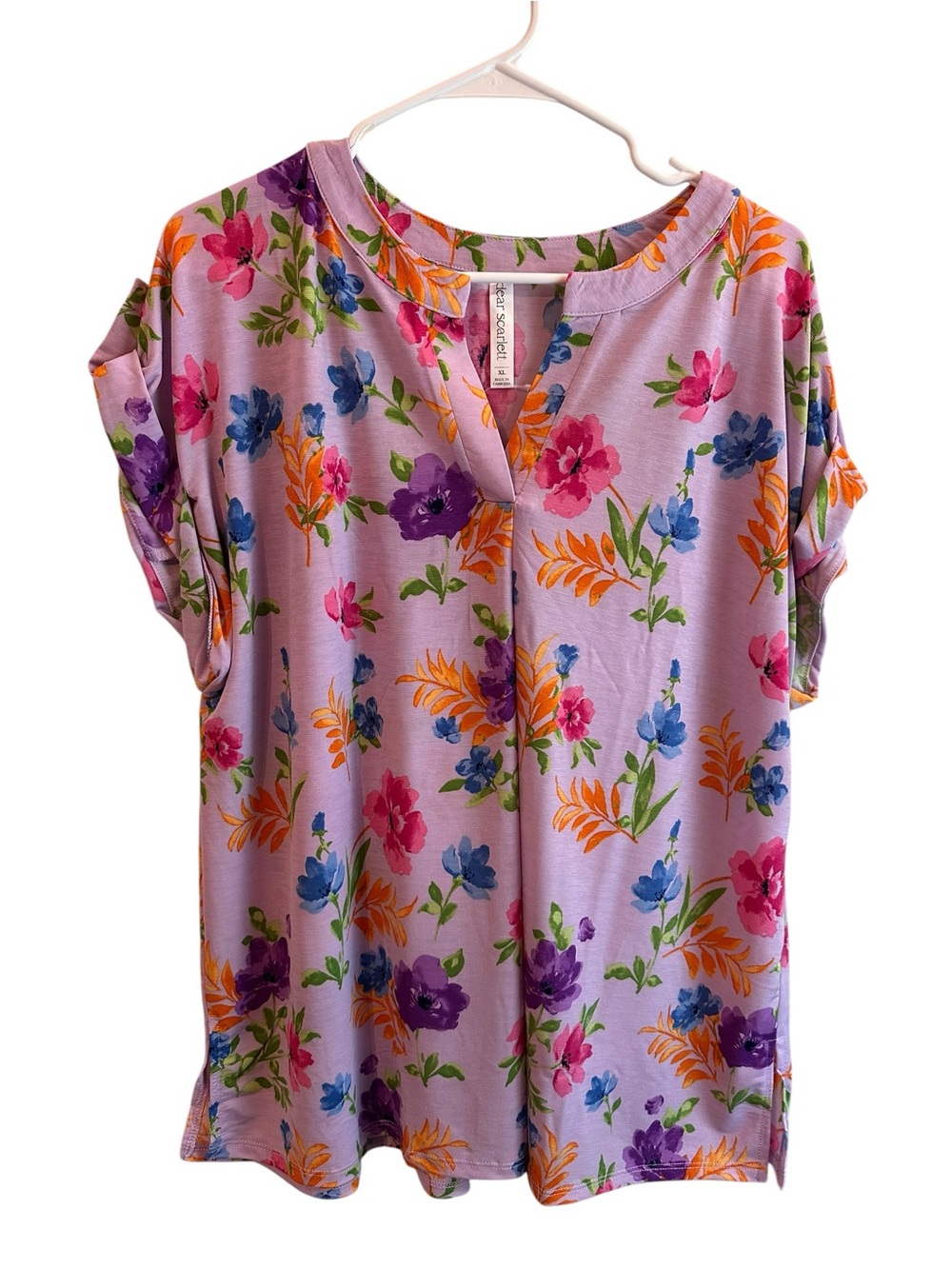 Floral Split-V Short Sleeve Blouse in Lavender